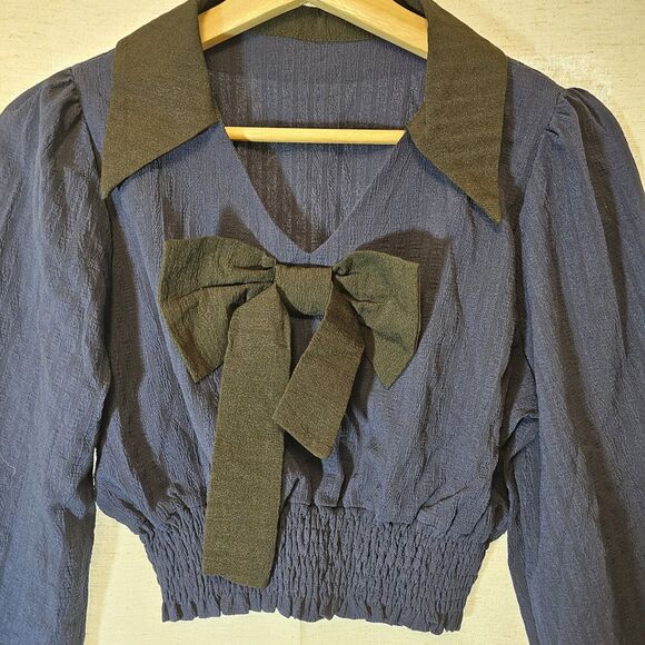 Navy Blue And Black Vneck Cropped Top Cute Anime Whimsygoth Witchy Academia - Picture 3 of 7